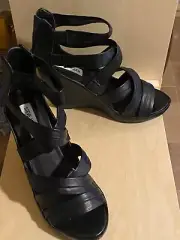 steve madden wedge heels womens size 9.5 black