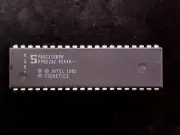 P80C32EBPN - Signetics CMOS Single Chip 8-bit Microcontroller 80C32 (DIP-40)