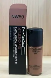 MAC Studio Fix Fluid SPF 15 24HR Matte Foundation +Oil Control 1.0oz/30ml ~ NW50