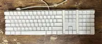 在飛比找Yahoo!奇摩拍賣優惠-台中 Apple Keyboard 有線鍵盤 蘋果電腦 白色
