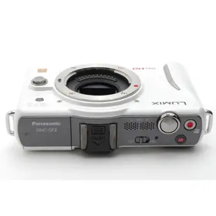 [二手商品] Panasonic Panasonic LUMIX DMC-GF2 白色鏡頭套件（附新 SD32GB）