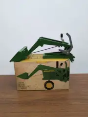 1/16 Ertl Farm Toy John Deere Front End Loader in Ice Cream Box
