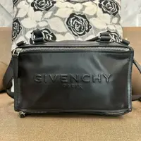 在飛比找PopChill優惠-[二手] *SHIHNA名牌精品*GIVENCHY pand