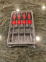 Snap On sgtx40br 4 pc soft grip mini torx screwdriver set red sealed