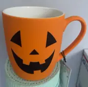 NWT Cobwebs and Cauldrons Halloween Pumpkin Ceramic Mug