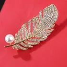 Crystal Feather Leaf Shaped Brooch Pearl Pin Badge Bag Decor Wedding Jewel WF