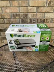 NEW FACTORY SEALED IN BOX FOODSAVER 2-IN-1 4800 FOOD VACUUM SEALING SYSTEM
