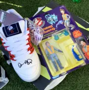 SIGNED Ghostbusters 35th Limited Edition K-Swiss SI-18 Mr Stay Puft Shoes Mens 9