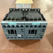 Siemens Sirius Contactor 24VDC 4P 3RH2440-1BB40 #B17