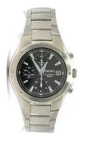 SEIKO Chronograph Men's Black Dial 50m Steel Quartz Watch SND561 SND561P1