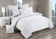 Seersucker Queen Size Quilt/Doona/Duvet Cover Set - White