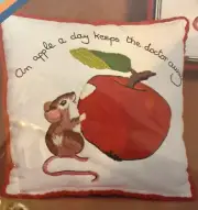 AN APPLE A DAY - ERICA WILSON / COLUMBIA MINERVA CREWEL KIT - NEW, VERY VTG