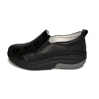 在飛比找momo購物網優惠-【CH-YI】磁能震動健康鞋-雕花款-黑(真皮磁石震動健走休