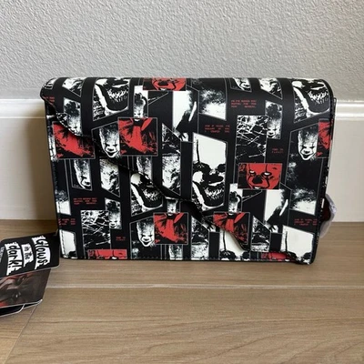 I Heart Horror It Pennywise Glow Crossbody Bag