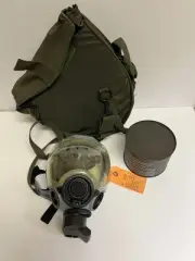 MSA 5479 Gas Mask Size Small, Drinking Port, Clear Lens Bag & Filter NOS