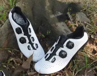 在飛比找Yahoo!奇摩拍賣優惠-嚴選 2020最新款 sidebike碳纖公路卡鞋- 黑 白