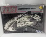 Star Wars Return of the Jedi Millenium Falcon MPC Model Kit #8917 AMT ERTL 1989
