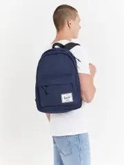 Herschel - Classic Backpack in Navy