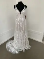 Madi Lane Harper Ivory Almond Size 16