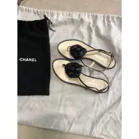 在飛比找蝦皮購物優惠-Chanel ~山茶花黑色涼鞋