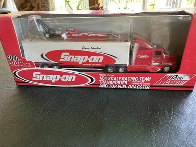 SNAP-ON RACING CHAMPIONS DOUG HERBERT RACING TEAM TRANSPORTER & TOP FUEL DRAGSTE