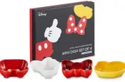 Le Creuset Mickey Minnie Mouse Mini Dish set 4 Piece Red White Yellow w/ Box