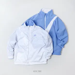 NIKE SWOOSH JKT 天空藍 黑 大勾 刺繡 絨毛 羔羊毛 風衣 雙面穿 毛外套 女款【DC5138-010】