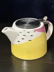 Pinky Up Ceramic Teapot & Infuser 20oz. NEW IN BOX
