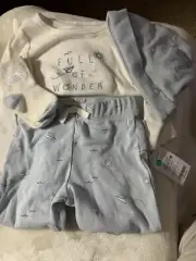 Baby Boy Carter's 4 Pc Set Top, Pants, Hat & Socks Set 12 Months NWT