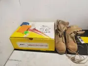 Belleville Footwear hot weather army combat tactical Vibram tan boots size 3.5R?