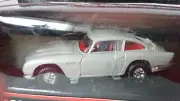 Corgi 04302 Diecast James Bond Aston Martin DB5 Tomorrow Never Dies NEW
