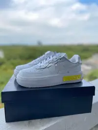 在飛比找Yahoo!奇摩拍賣優惠-Nike Air Force 1 Fontanka 白黃 解