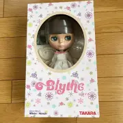 Takara Tomy Neo Blythe White Magic Night Fashion Doll With Box New from Japan