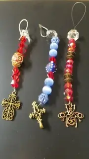 3 Handmade Suncatchers Hangings Red Blue Opalescent Glass Beads Cross Bee 1011PG
