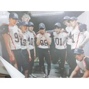 EXO LOVE ME RIGHT 海報 伯賢 燦烈 世勳 suho kai d.o. CHEN LAY XIUMIN