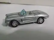 Johnny Lightning Silver 1962 Corvette Roadster Rubber Tires 1/64 Scale