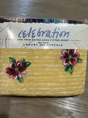 VTG CELEBRATION Yellow Floral 200 Percale No Iron Twin Fitted sheet Made In USA.