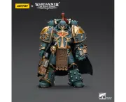 Warhammer Collectibles: 1/18 Scale Sons Of Horus Legion Praetor With Power Fist