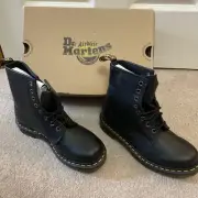 Dr. Martens 1460W Women's Leather 8 Eye Lace-Up Boot Size 7 Black Nappa 11821002
