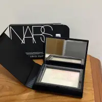 在飛比找Yahoo!奇摩拍賣優惠-NARS 裸光幻彩蜜粉餅10g