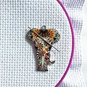 Elephant Needle Minder for Cross Stitch, Enamel Magnetic Pin Holders, Lovely Needle Nanny for Embroidery Needlework