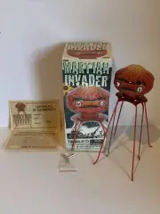 2006 Schylling Collector Series 9.5'' Alien MARTIAN INVADER Tin Wind-Up Toy COA