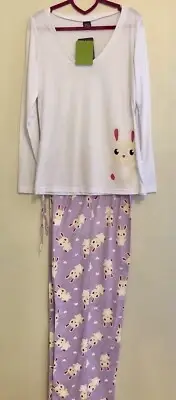 Ladies size L Mitch Dowd Designer pyjama set , V neck t-shirt & flannelete pants