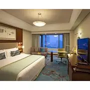 Shangri-La Qingdao - May Fourth Square