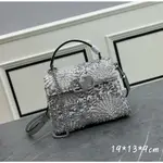 GARAVANI VSLING 3D刺繡迷你手袋 采用手工仿水晶 珠片和亮片刺繡設計 19*13*9CM