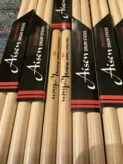 Aisen 5A American Classic Hickory Drumsticks Brick, 12 Pairs