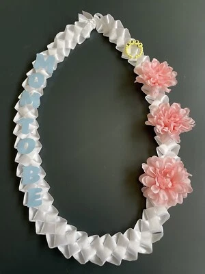 Mom to Be lei For Baby Shower/Gender Reveal