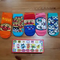 在飛比找蝦皮購物優惠-【現貨】日本 麵包超人外銷棉質襪 盒裝5入 AP 嬰兒襪 童