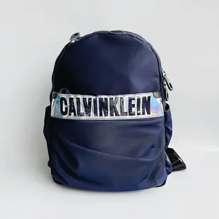 美國百分百【全新真品】Calvin Klein 包包 CK 後背包 雙肩包 休閒包 女包 logo 深藍 黑 AA55