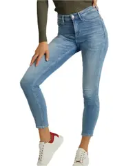 GUESS 1981 High-Rise Skinny Fit Jeans - Carrie Light Wash Size: 24, Spandex
